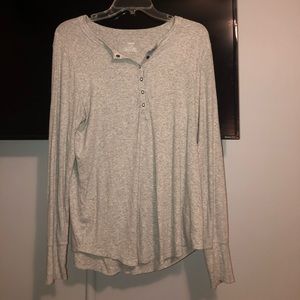 Gray American eagle top